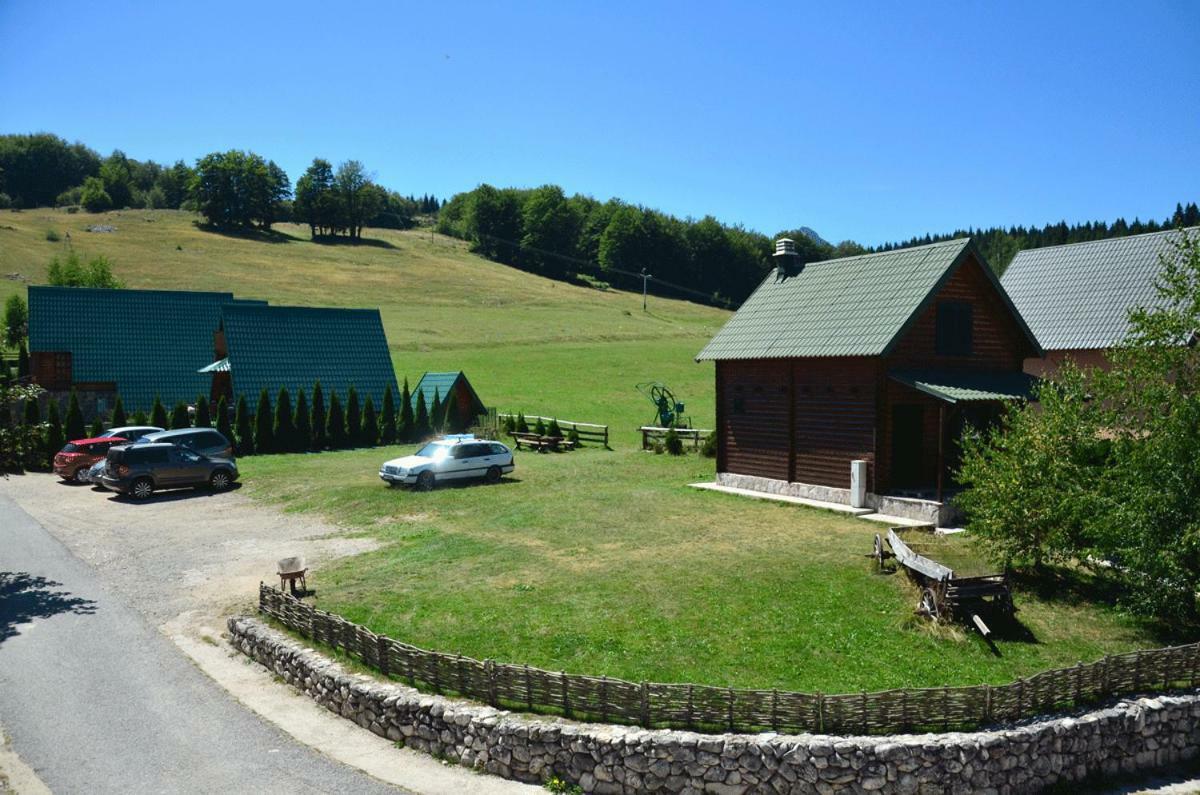 Family Apartments Zabljak  Exterior photo